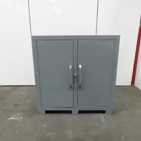 4W050 DAYTON TRADESMAN Lockable Tool Storage Jobsite Cabinet