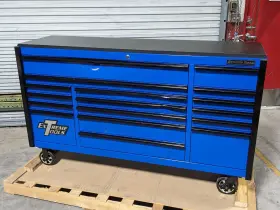 DX722117RCBLBK EXTREME TOOLS Dx Roller Cabinet Tool Box