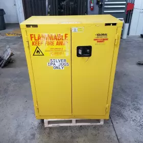 BS28 GLOBAL Safety Storage Flammable Cabinet Gallon Cap
