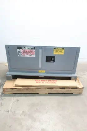 891303 JUSTRITE Sure Grip Ex Flammable Storage Cabinet