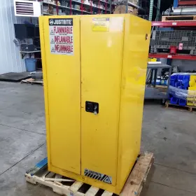 896200 JUSTRITE Gallon Upright Flammable Storage Cabinet