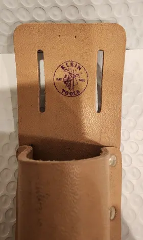 5129 KLEIN TOOLS Flashlight Holder Tool Belts