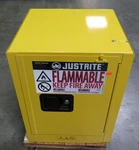 R199900 Justrite 4gal 15l Sure-grip Ex Flammable Storage Cabinet W/ Keys. Fixed Price $300.00.